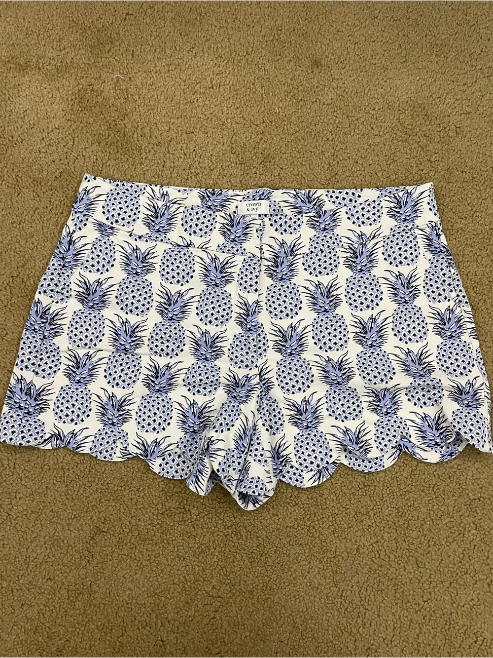 crown & ivy White Shorts with Blue Pineapple Print and Scalloped Hem size 12